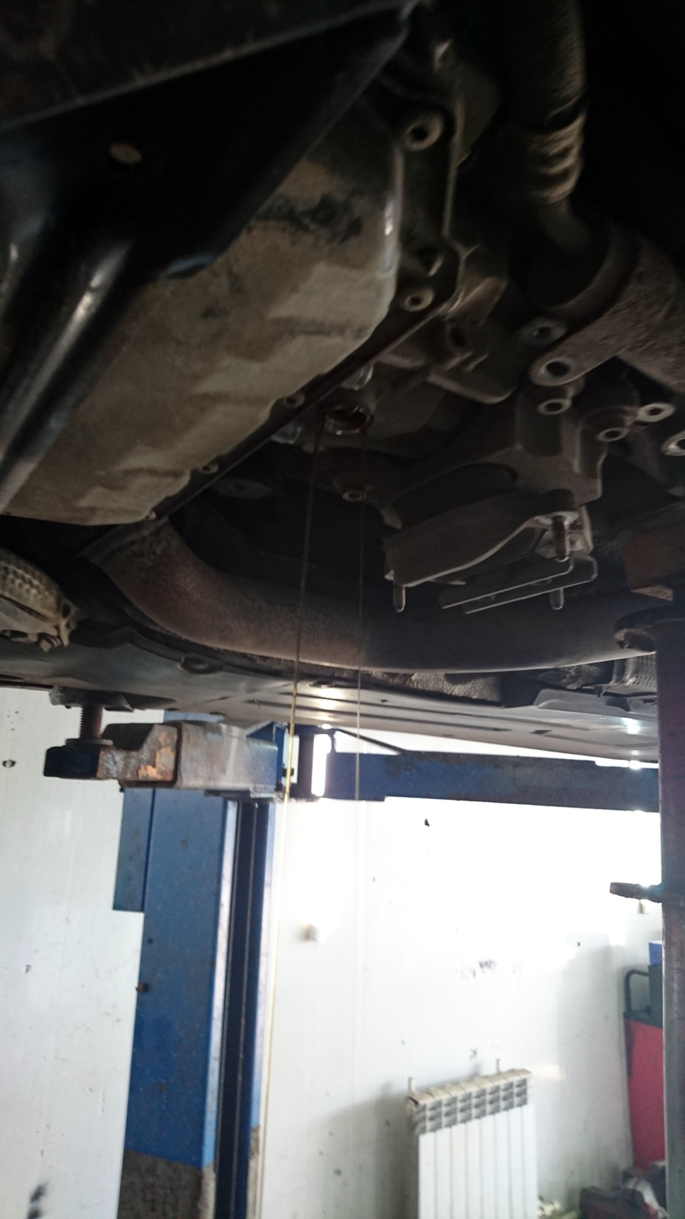 Масло в раздатку и задний редуктор — Audi A4 Allroad (B8), 2 л, 2009 ...