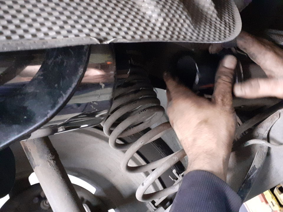 Глушитель stinger — Renault Sandero 1G, 1,6 л, 2012 года | аксессуары ...