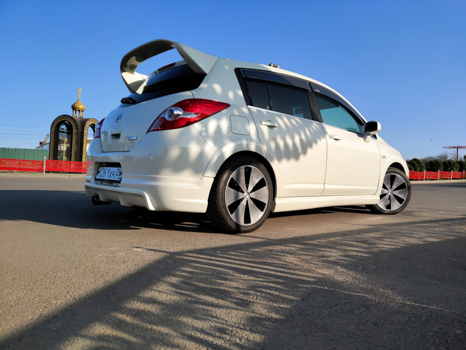 Ваше мнение ВАЖНО! - Nissan Tiida (1G), 1,6 л, 2008 года просто так DRIVE2