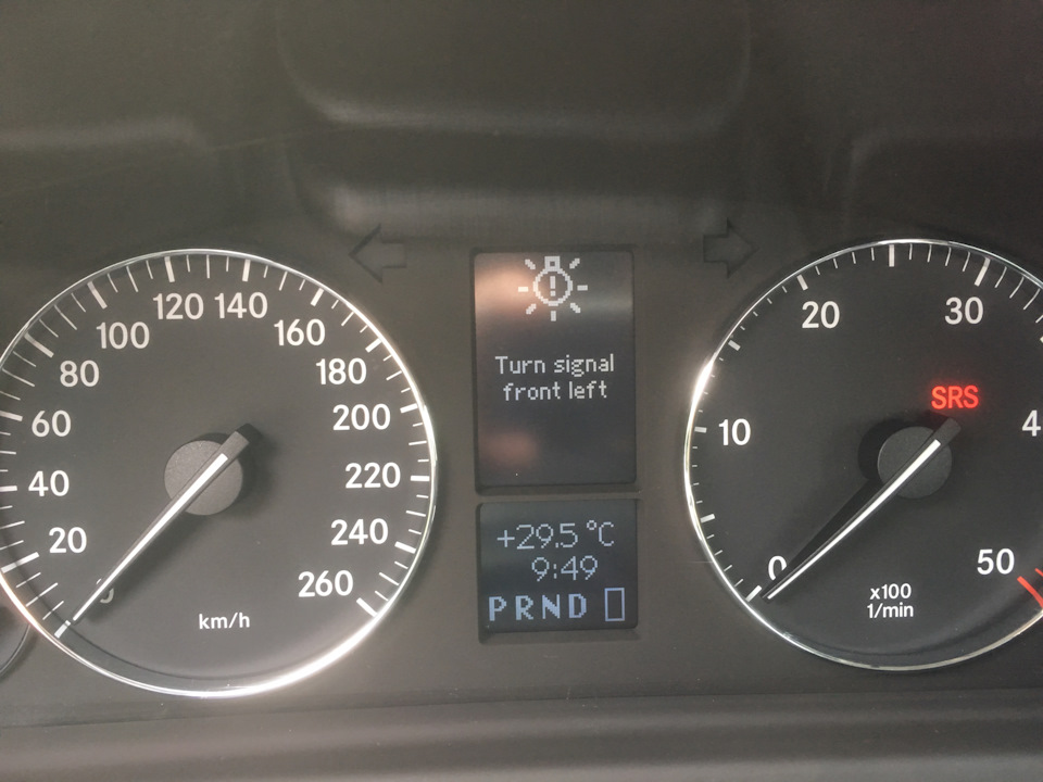 Замена ламп указателя поворота. Philips Silver Vision — Mercedes-Benz C ...