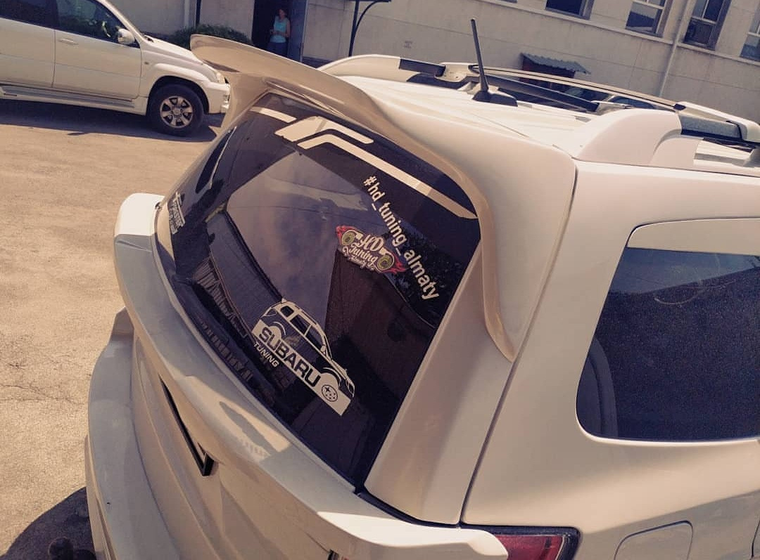 Спойлер последнего. Карбоновый подставки под спойлер импреза. Bmw e92 спойлер m4. Спойлер на гранту. Спойлер последнего.