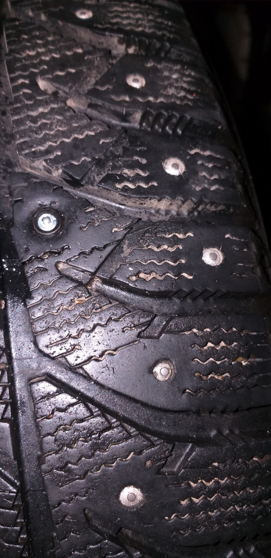 Шиповка зимней резины — Volkswagen Jetta V, 1,4 л, 2013 года | своими ...