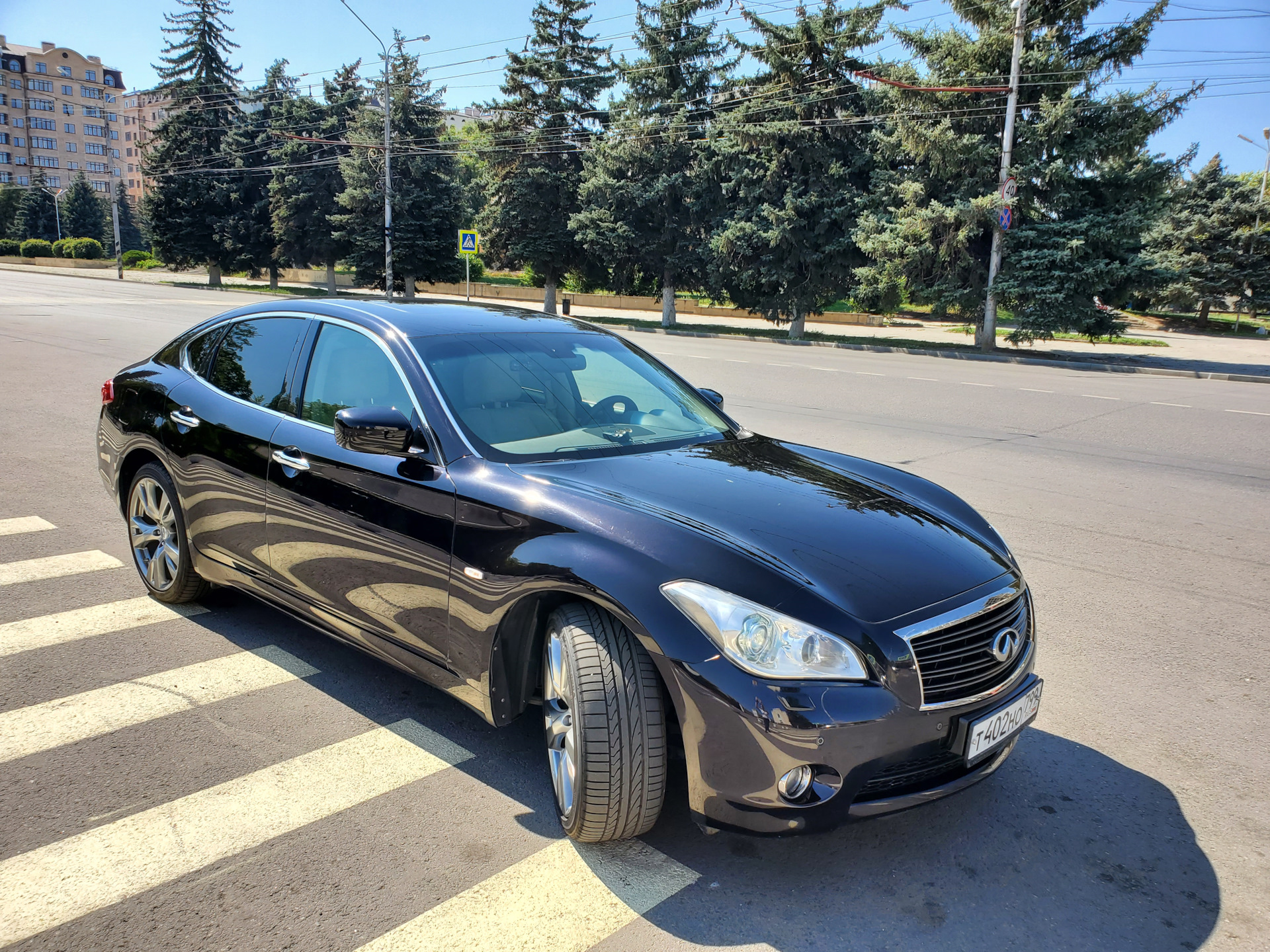 Инфинити м37. Инфинити м37 2011. Infiniti m56 диски r20. Инфинити м15 2006г. Инфинити м56 тюнинг.