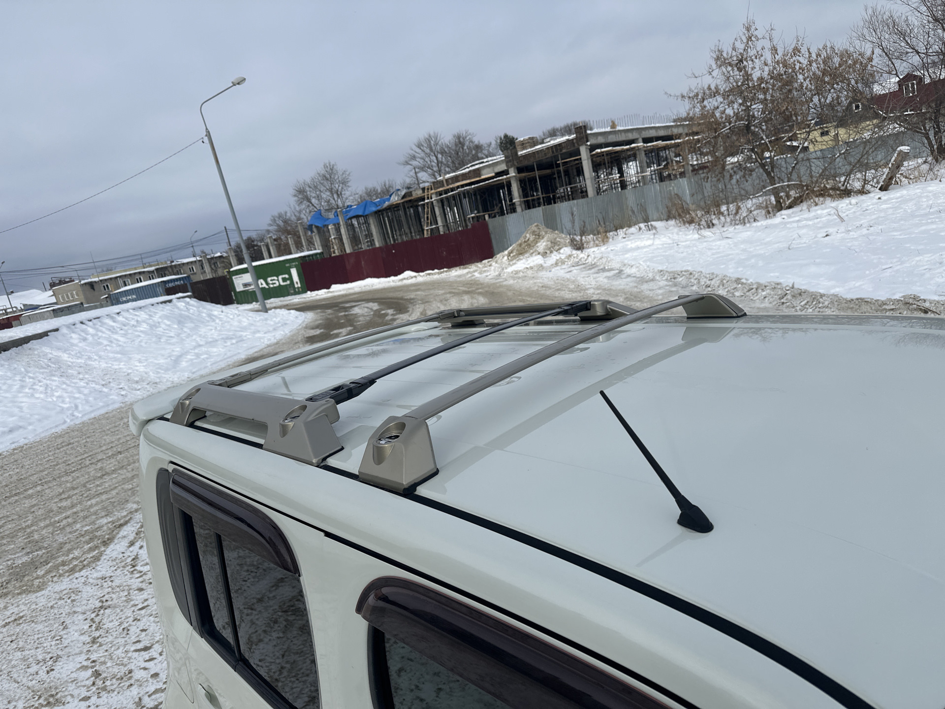 Кейс на крышу — Nissan Cube III, 1,5 л, 2009 года | аксессуары | DRIVE2