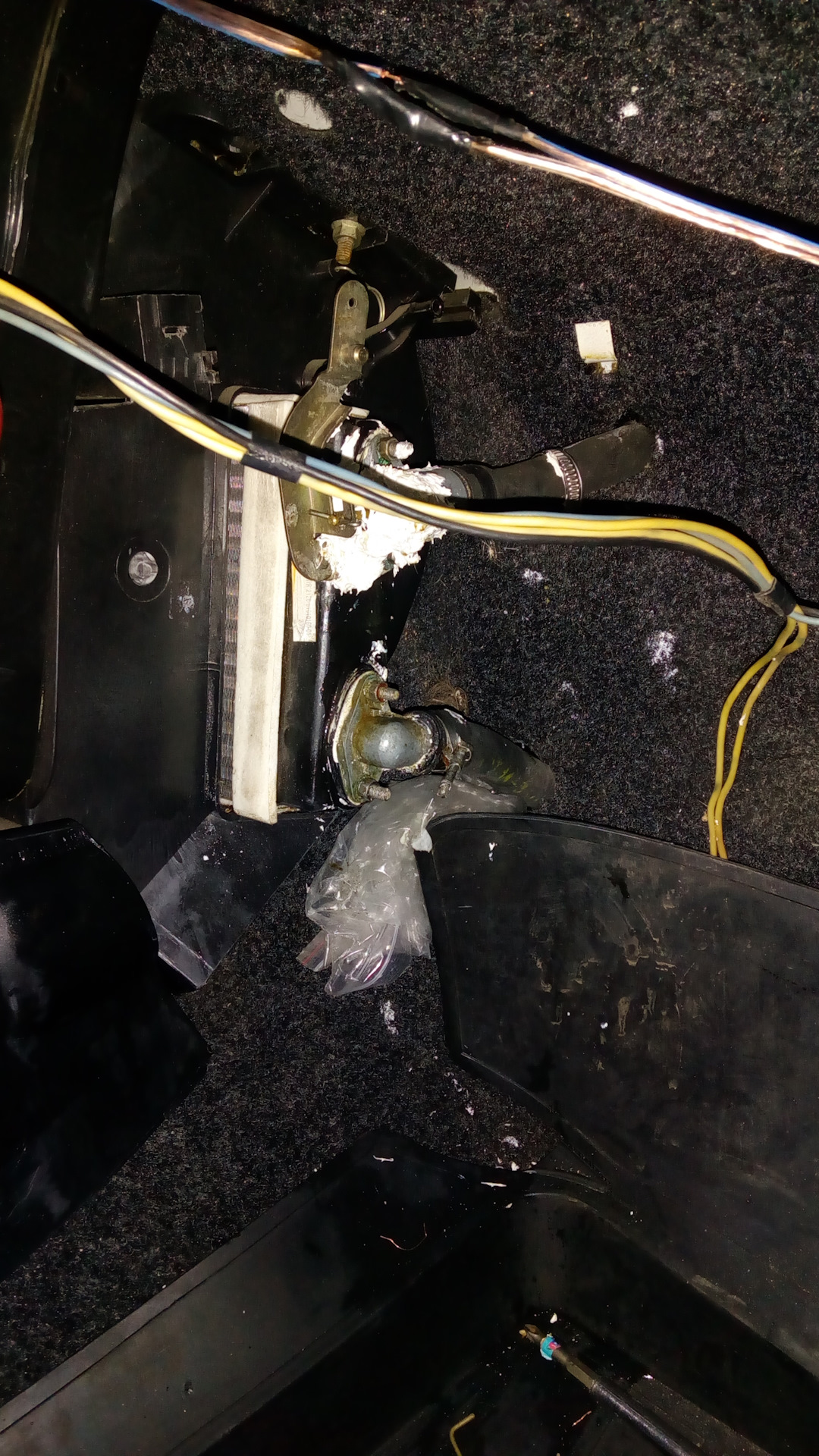 Замена радиатора печки — ИЖ 2126, 1,6 л, 2001 года | своими руками | DRIVE2