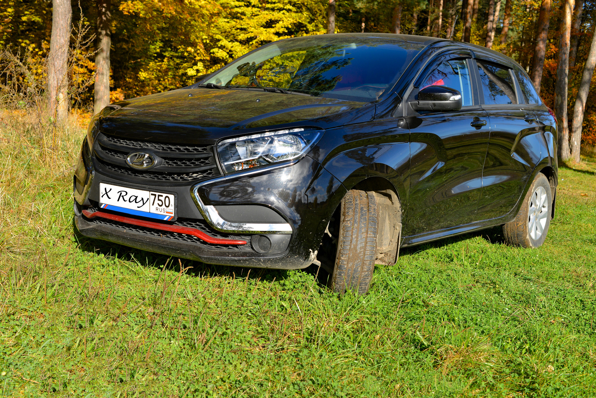 Lada XRAY черная