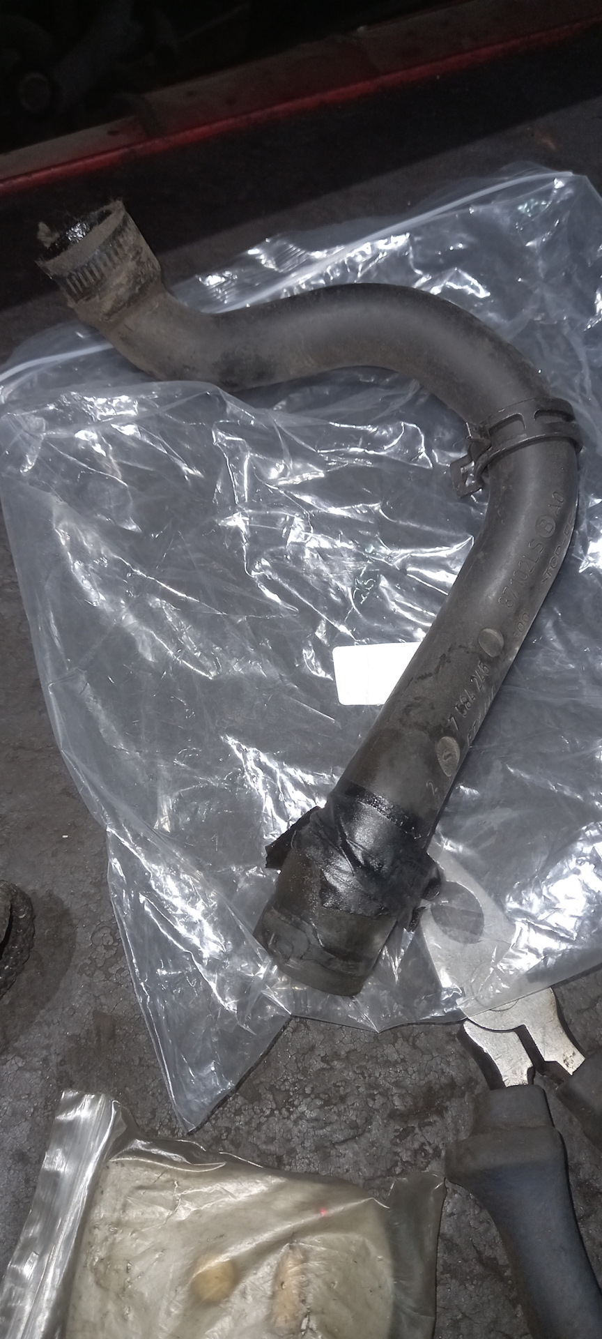 Замена жижи в ГУР и патрубка турбины — Peugeot 3008 (1G), 1,6 л, 2012 ...