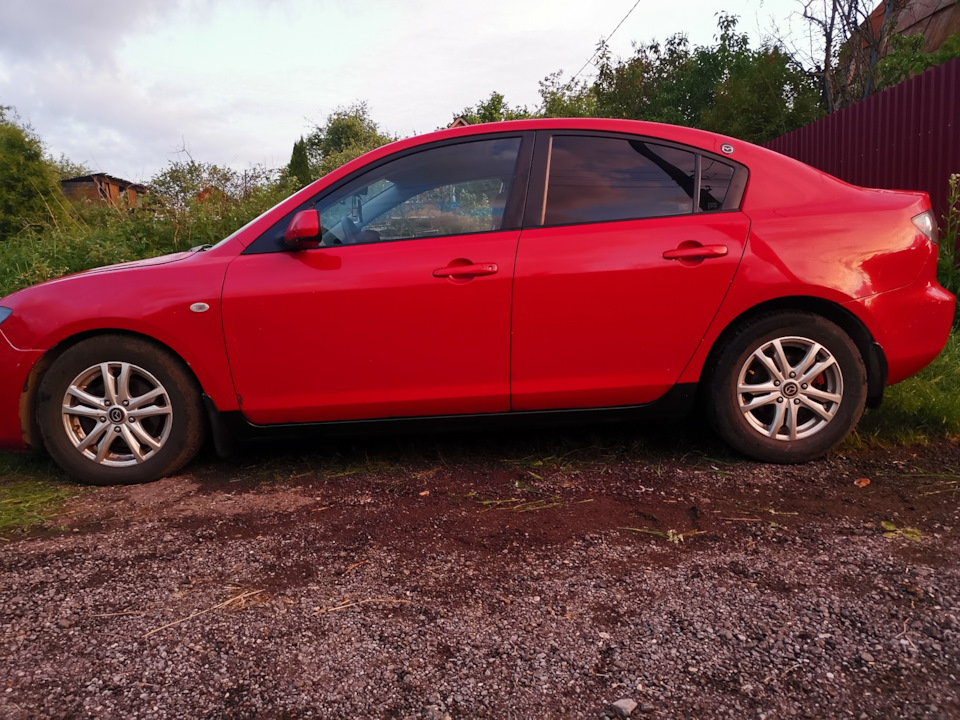 Задул пороги антигравием Body950 — Mazda 3 (1G) BK, 1,6 л, 2006 года ...