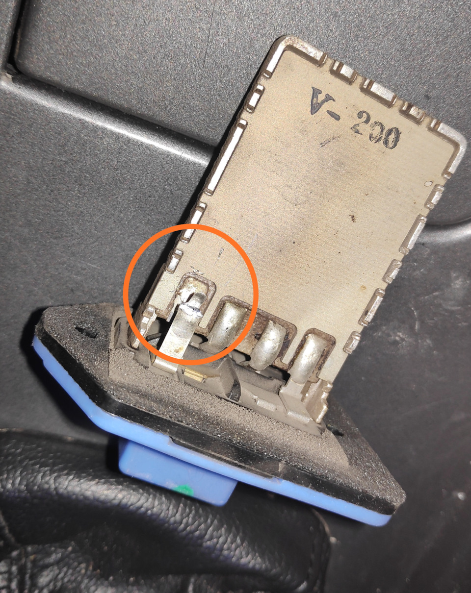 Ремонт отопителя салона (печки). Комплектация с кондиционером (не климат-контрол