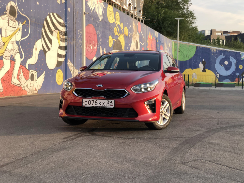 Kia Ceed салатовая