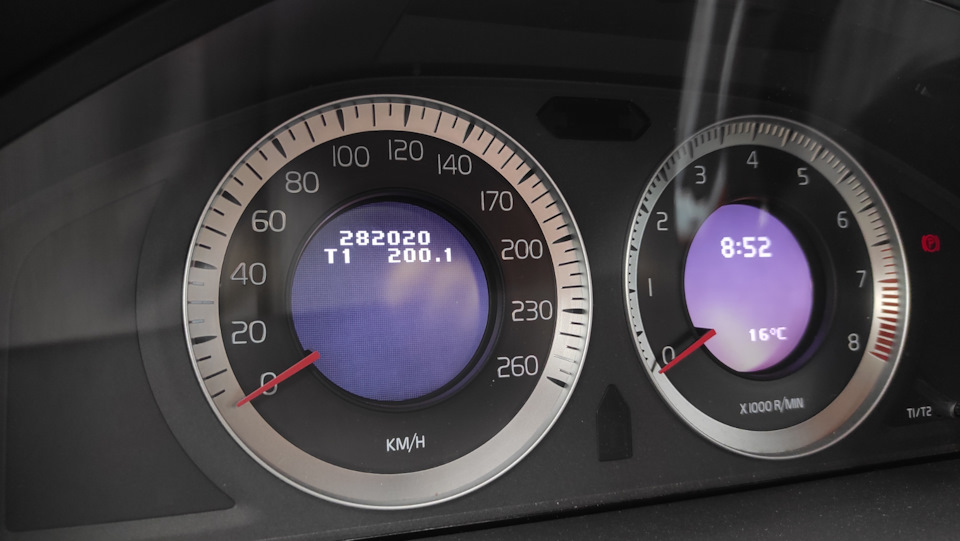 Фото в бортжурнале Volvo S80 (2G). Запчасти на фото: 282020