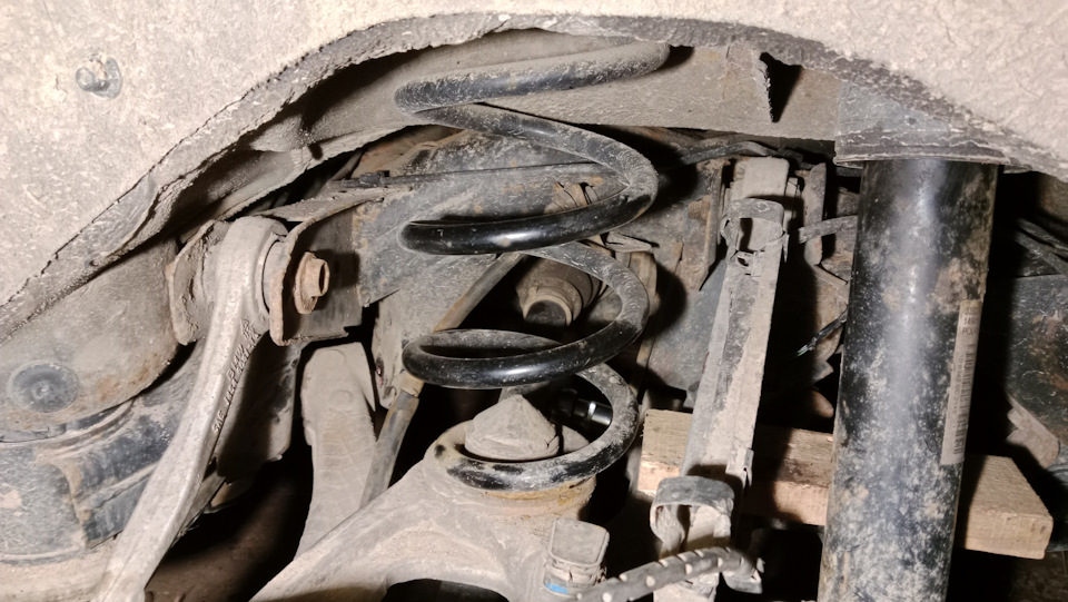 Меняю сайлентблоки в рычагах, ЗНАКОМСТВО С ПОДВЕСКОЙ — BMW X5 (E70), 3 ...