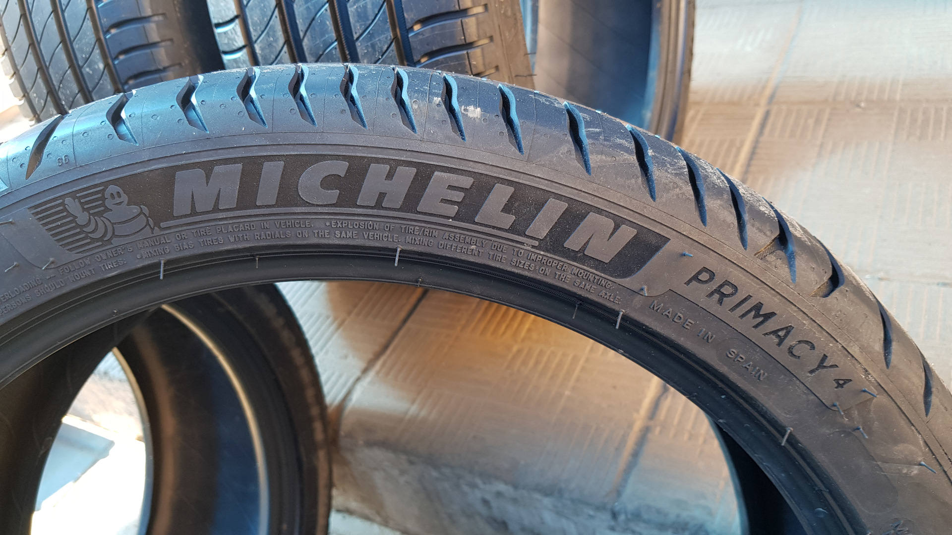 4 18 55. 225/40r18 Michelin Primacy 4. Мишлен Примаси 4 225/40 r18. Michelin Primacy 4 225/40 r18 92y XL. Автошина Michelin Primacy 4 225/40 r18 92y.