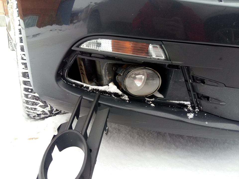 Замена лампочки габаритов — Volkswagen Scirocco (3G), 1,4 л, 2012 года ...