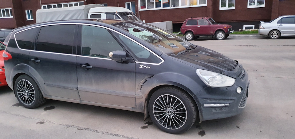 Колесья и датчики давления. — Ford S-Max (1G), 2 л, 2011 года ...