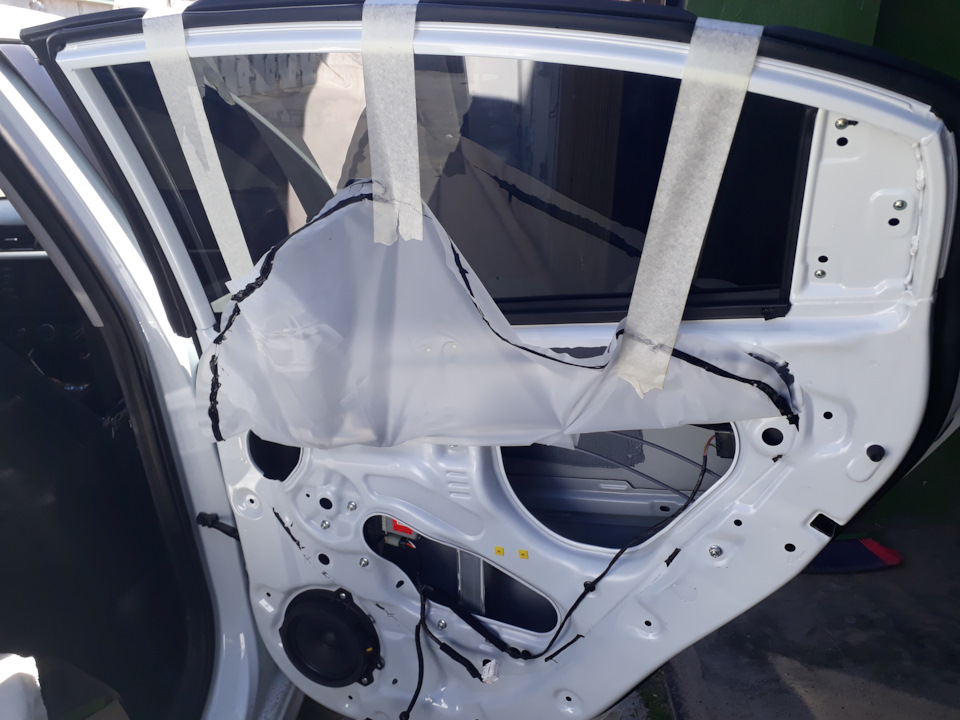 Шумо- и теплоизоляция задних дверей Киа Рио FB — KIA Rio (4G), 1,6 л ...