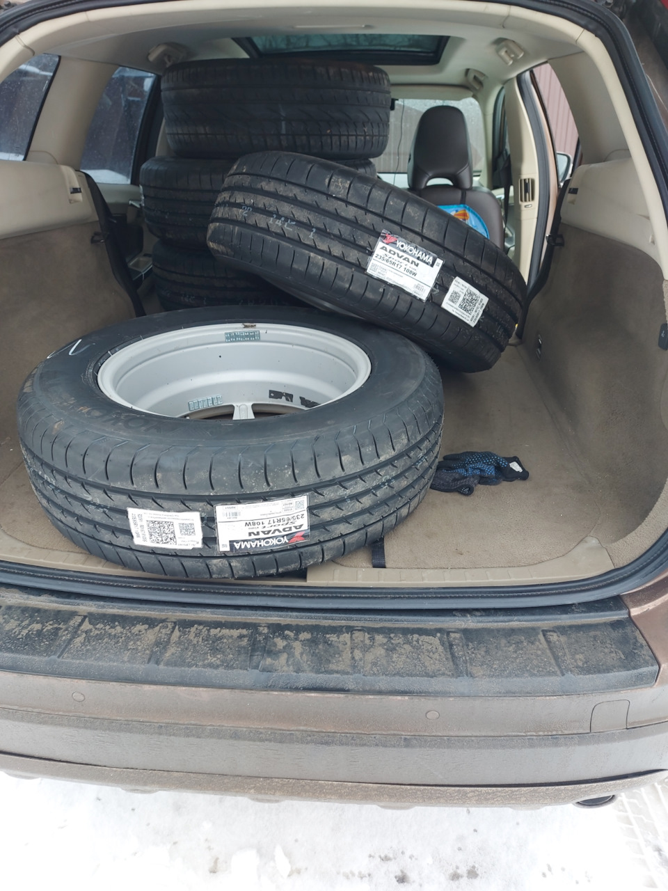 обновка резины Yokohama 235/65R17 108W Advan Sport V105S TL — Volvo ...