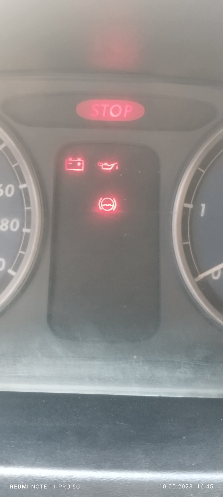 Загорелся индикатор тормозухи, тормозуха на месте индикатор не гаснет ...