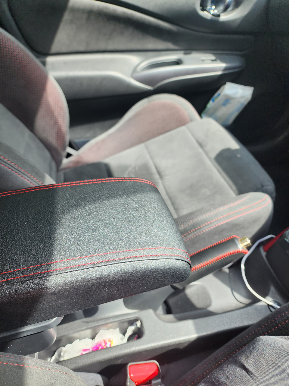 Подлокотник nissan E12 epower — Nissan Note e-Power, 2019 года | своими ...