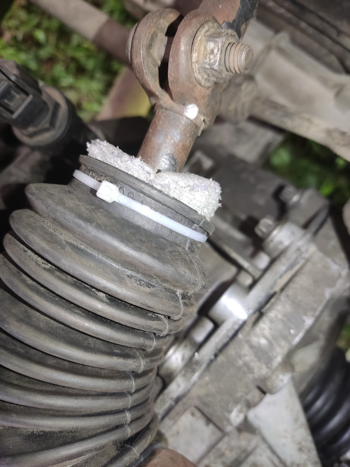 Пыльник кулисы выбора передач Renault Logan — Renault Logan (1G), 1,6 л ...