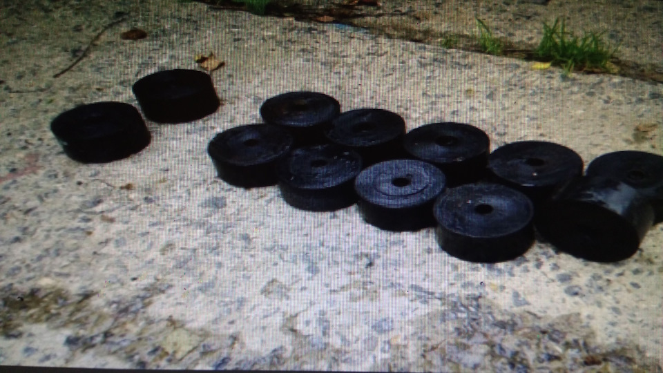 Проставки лифт кузова(нашёл D70 40mm) — УАЗ Patriot, 2,2 л, 2014 года ...