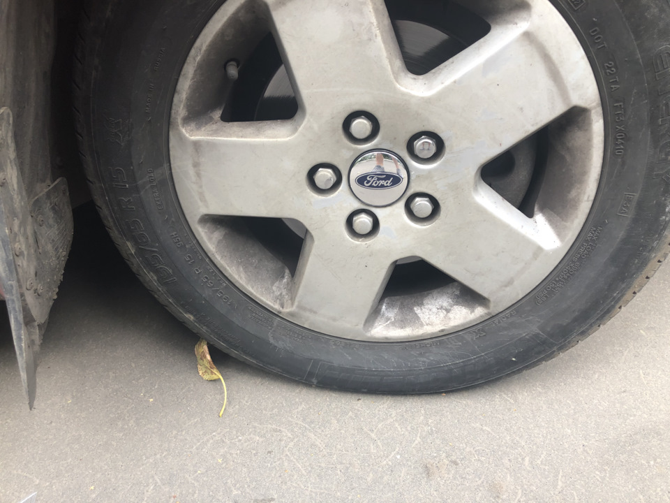 Заглушки в литые диски Форд — Ford Tourneo Connect (1G), 1,8 л, 2008 ...