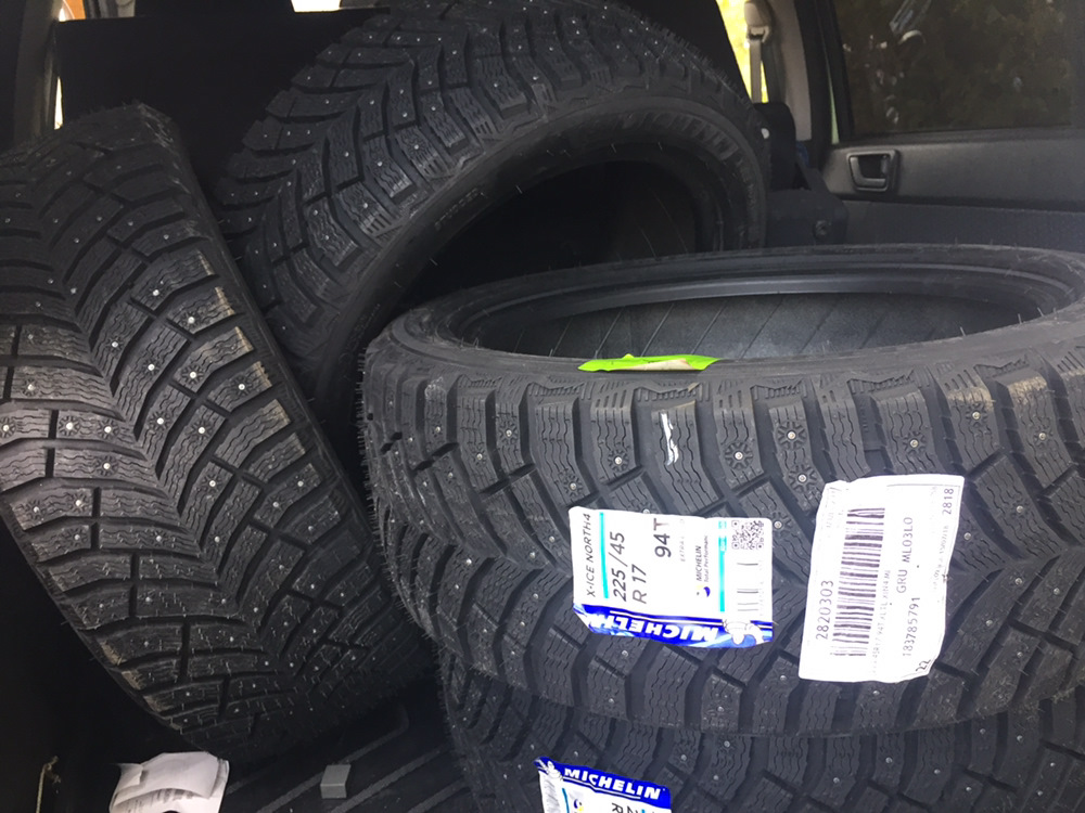 Шины мишлен айс 4. Мишлен Норд 4. Michelin x-Ice North 4. Michelin x-Ice North 4 Treadwear. Мишлен Икс айс Норд 4 16.