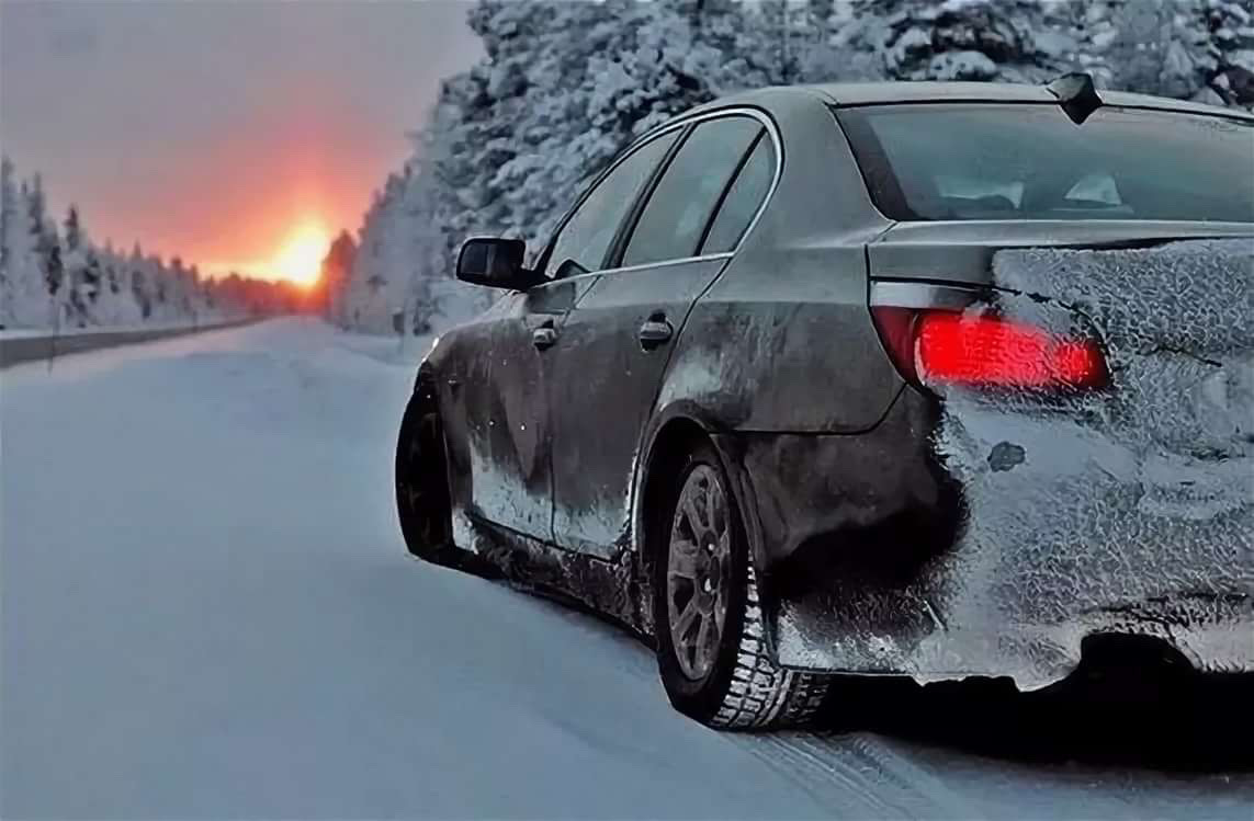 BMW m5 Snow