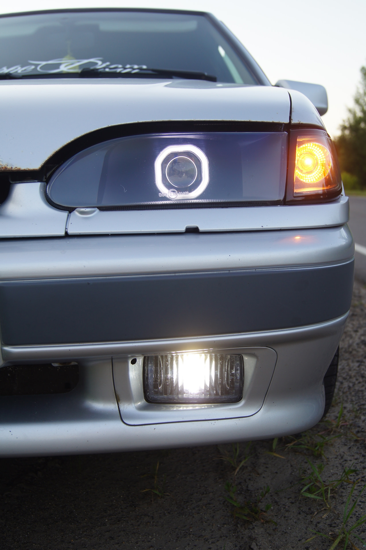 Ангельские фары на ваз 2114. Черные фары ваз 2114. Фары от ваз 2114. Линзы в фары ваз 2114. Фары линзы ваз 2115.