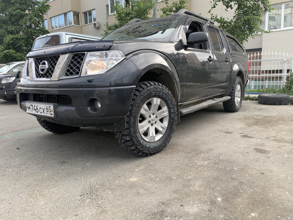 Навара 2.5. Navara r16 резина драйв. Nissan Navara 22 колеса. Ниссан Навара колеса r20. 255/70r16 Ниссан Навара.