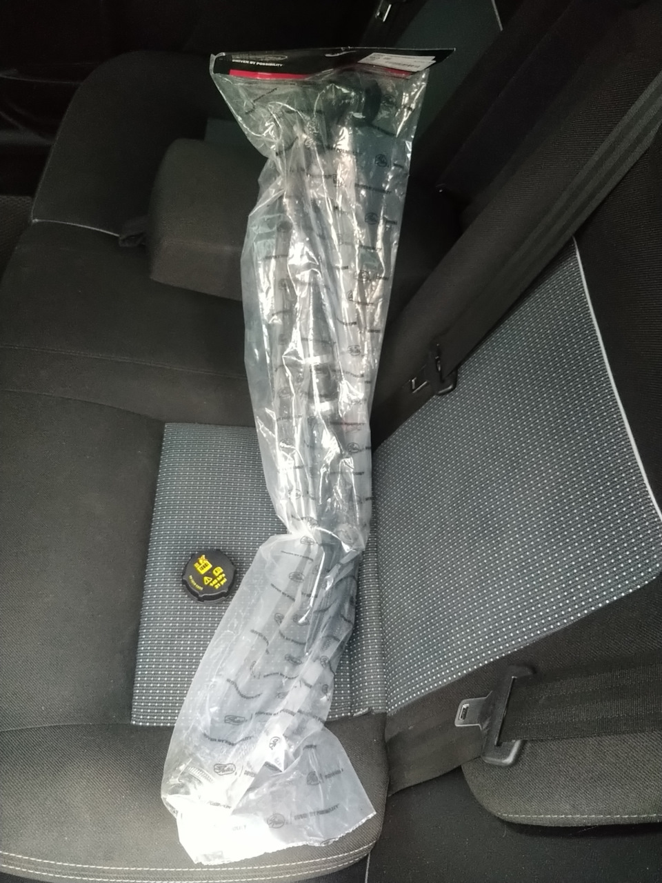 Замена патрубка системы охлаждения — Ford Mondeo IV, 2,3 л, 2011 года ...