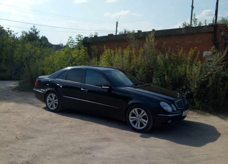 Фото в бортжурнале Mercedes-Benz E-class (W211)