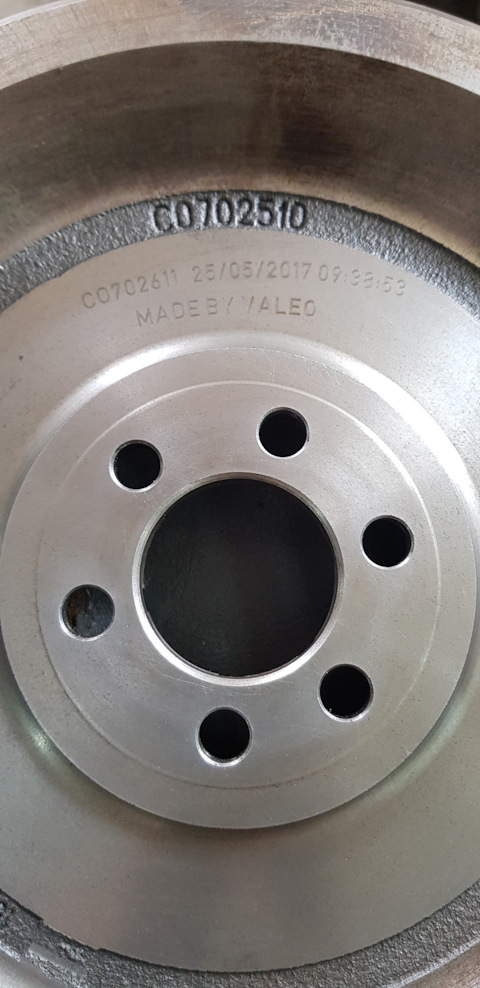 037105273c. 037105273c