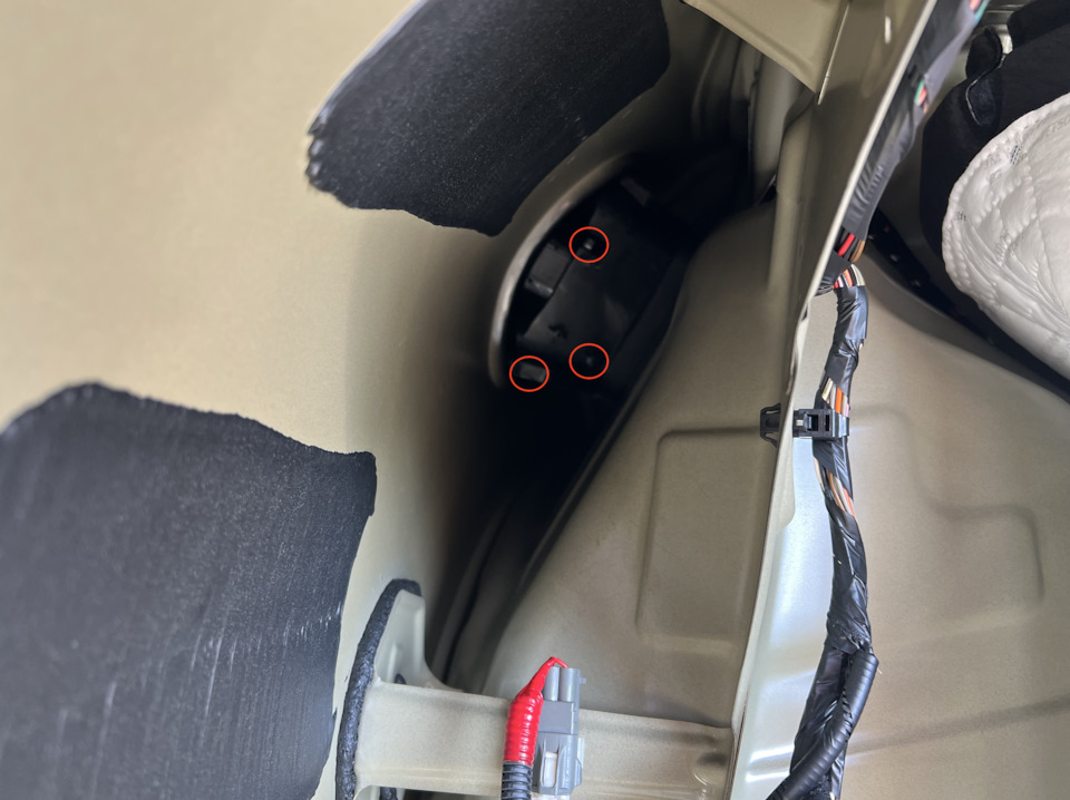 Защелка дверцы топливного бака 81560 L2000 — KIA K5 (3G), 2 л, 2020 ...