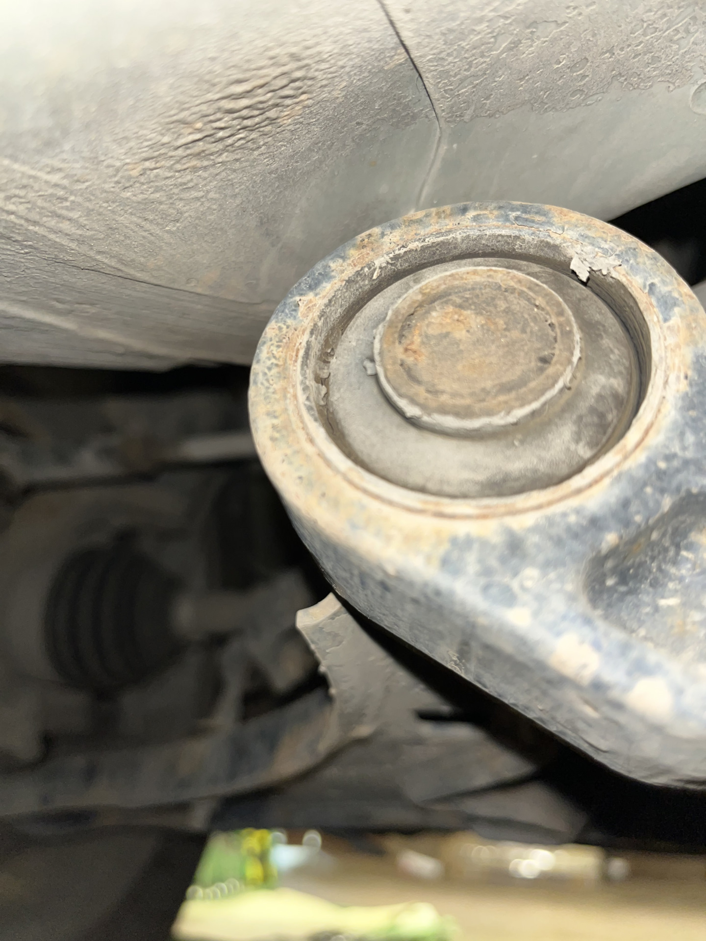 Нужен совет. Умирают задние сайлентблоки передних рычагов и шаровые ...