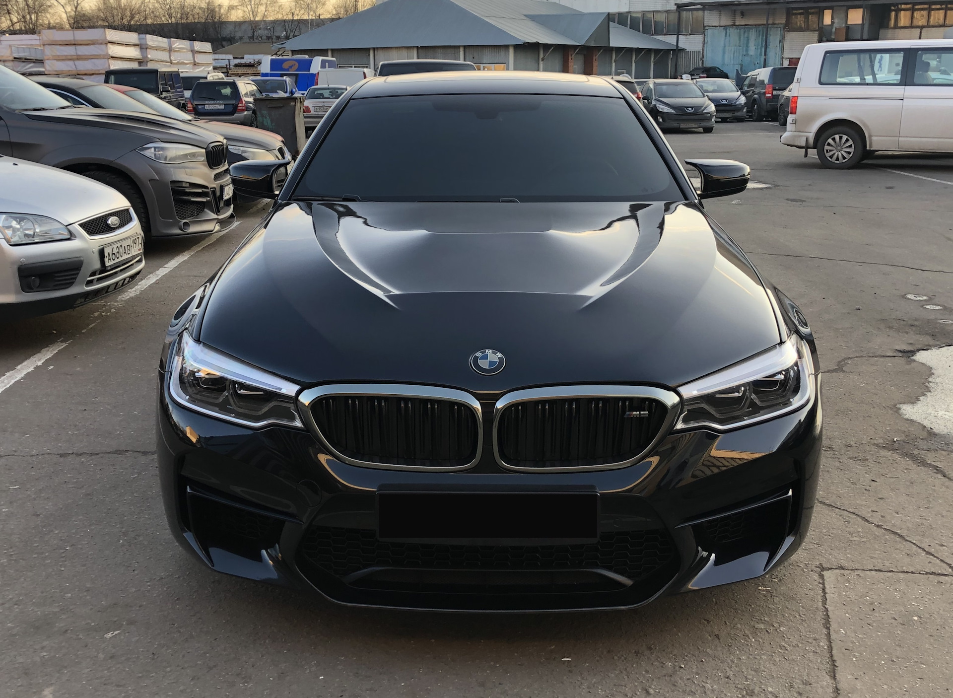 Фото 5 черный. BMW m5 g30. БМВ 5 g30 черная. BMW m5 f90 2016. BMW g30 f90 m5.