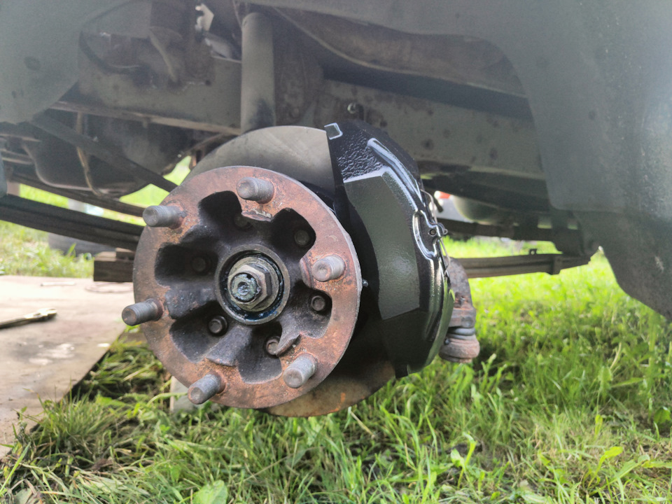 Замена колодок суппорта Toyota Land Cruiser на газели. — ГАЗ Газель, 7 ...