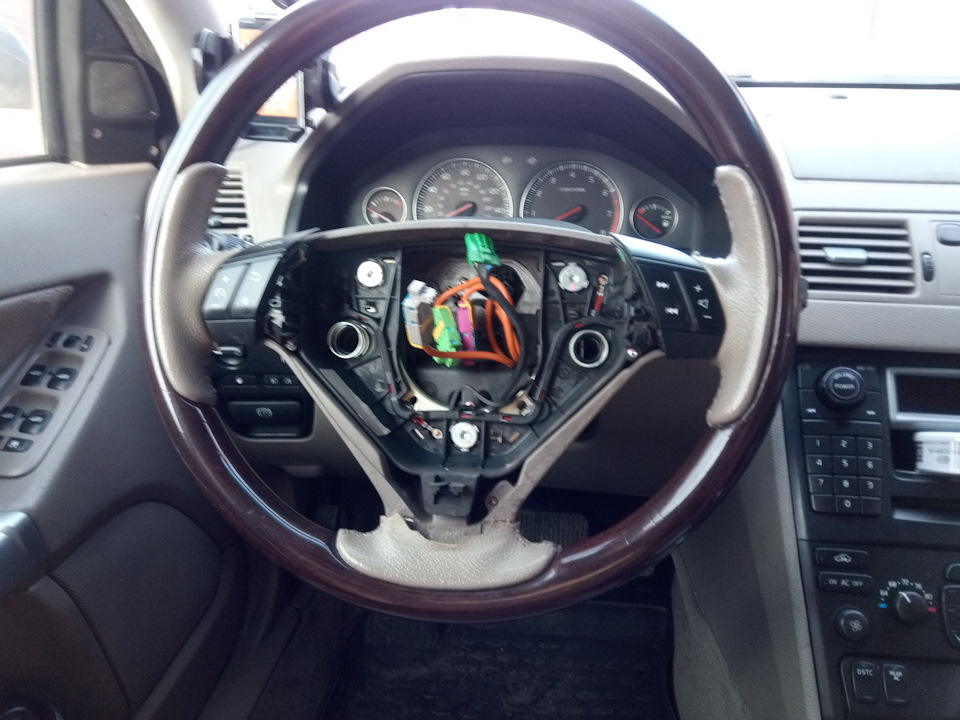 Победили Antiskid — Volvo XC90 (1G), 2,5 л, 2004 года визит на