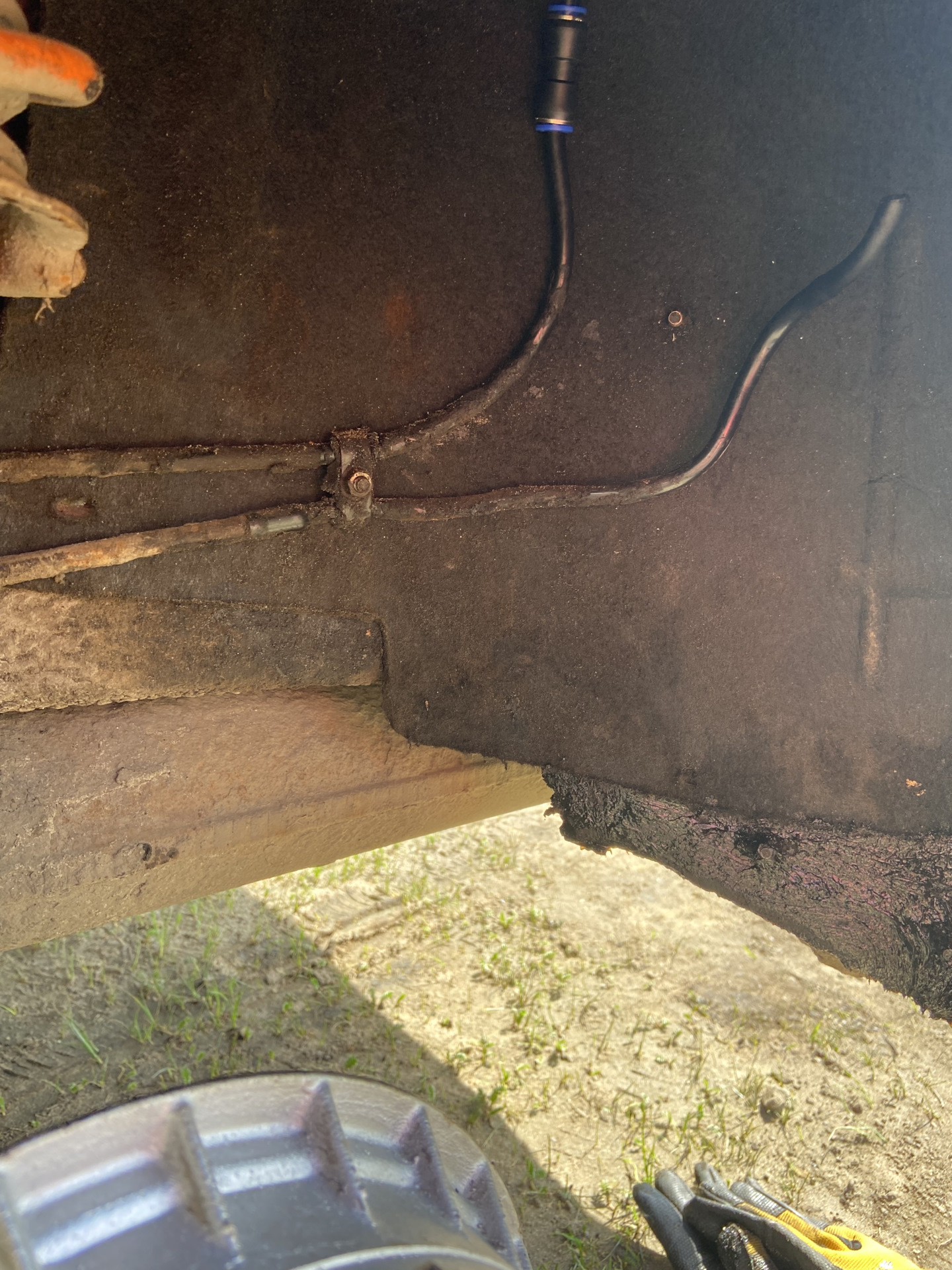 Ворсовые задние подкрылки от Гранты Fl — Lada Приора хэтчбек, 1,6 л ...