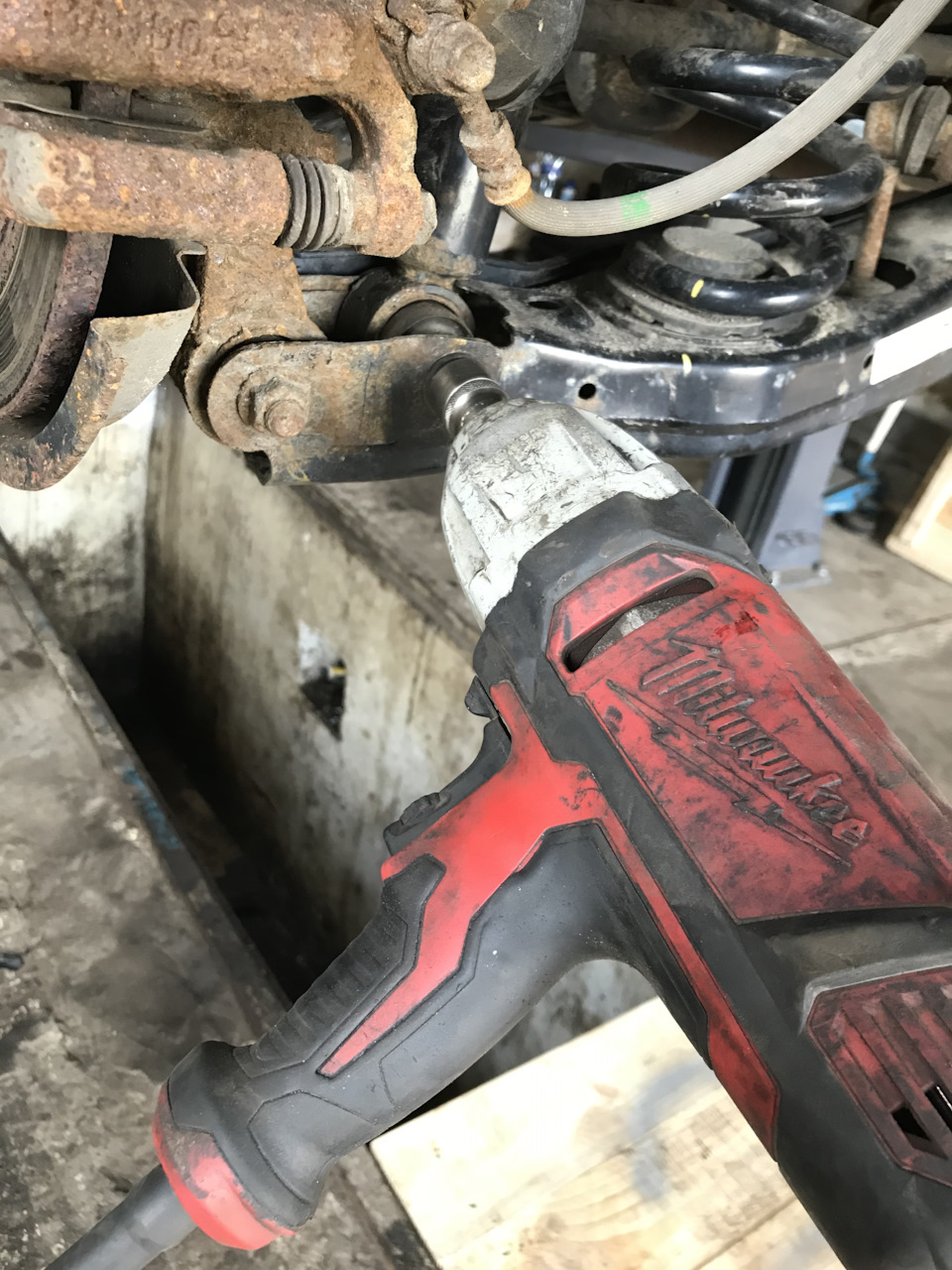 Стук сзади на Хендай Туссан — Hyundai Tucson (TL), 2 л, 2016 года ...