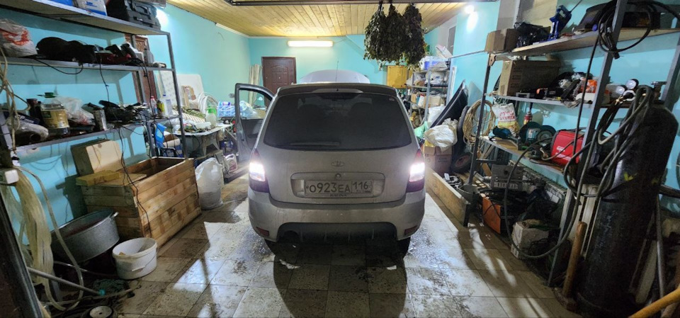 Led лампы заднего хода — Lada Калина Универсал (1G), 1,6 л, 2011 года ...