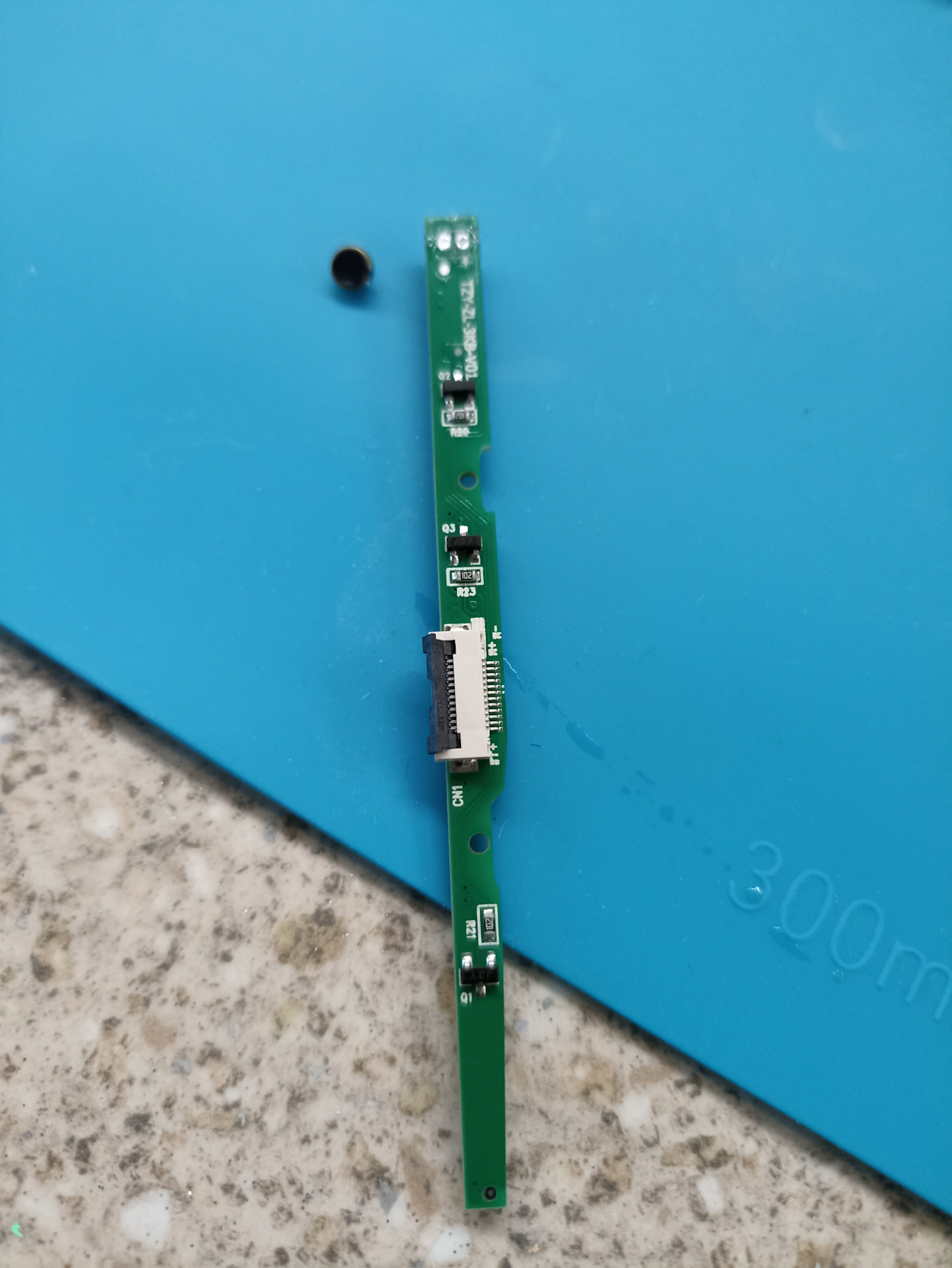 Установка выносного микрофона магнитолы Teyes CC3 — Peugeot 4007, 2,4 л ...