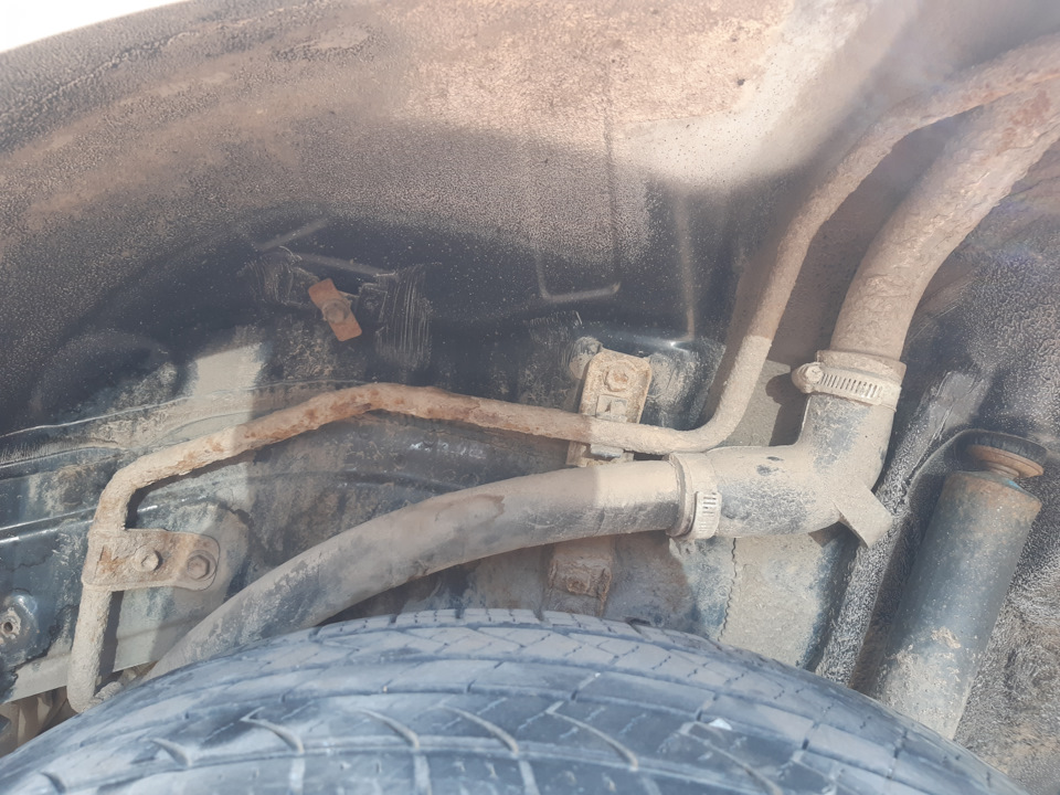 горловина топливного бака замена — Toyota RAV4 (II), 1,8 л, 2000 года ...