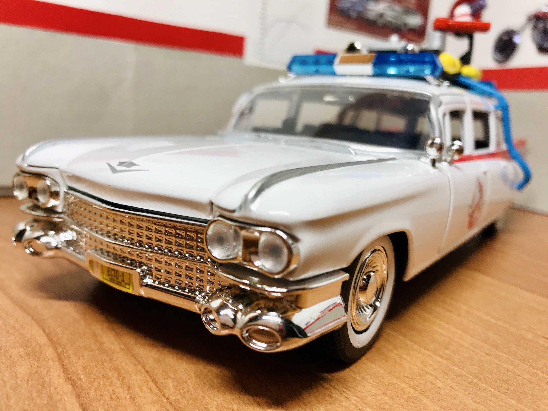 Cadillac Ecto-1 Ghostbusters 1/24 Jada toys — Сообщество «Масштабные  Модели» на DRIVE2