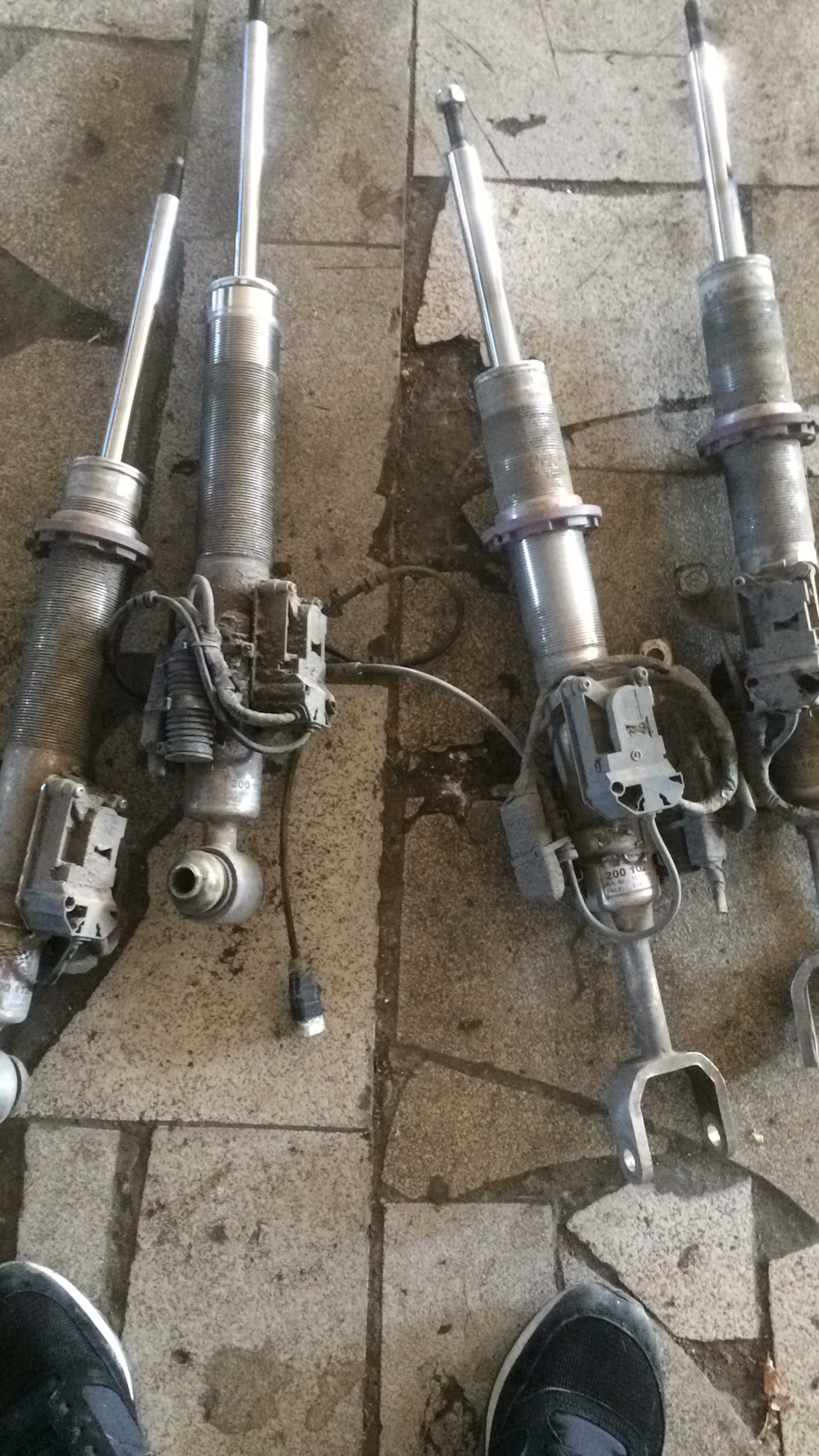 Ремонт винтовых стоек KW — BMW 5 series (F10), 3 л, 2011 года | визит ...