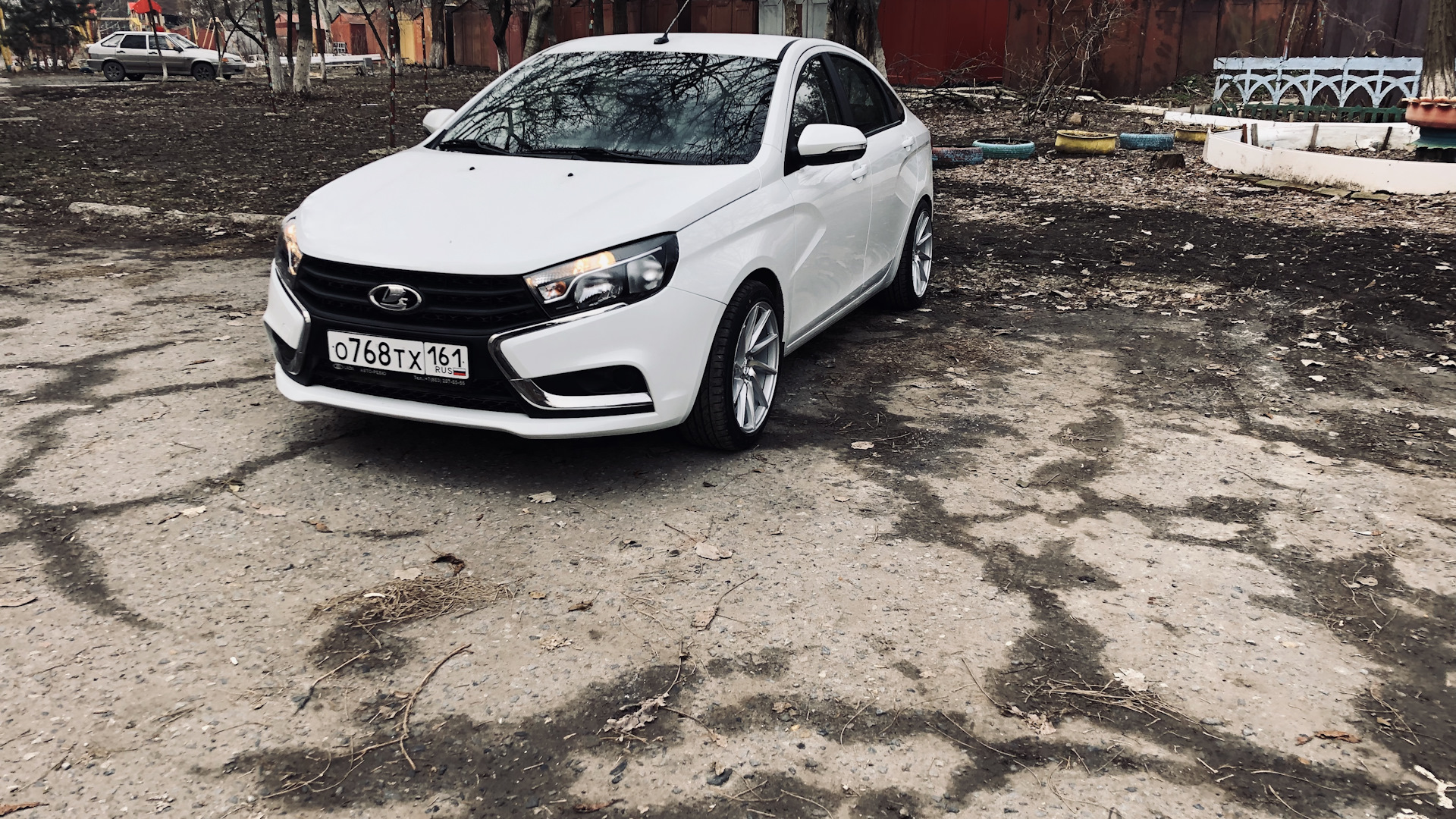 Lada Vesta 1.6 бензиновый 2019 | Vossen static project на DRIVE2