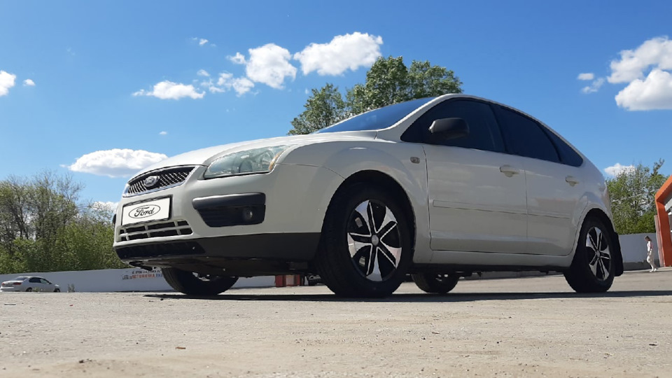 Ford Focus Hatchback bianca