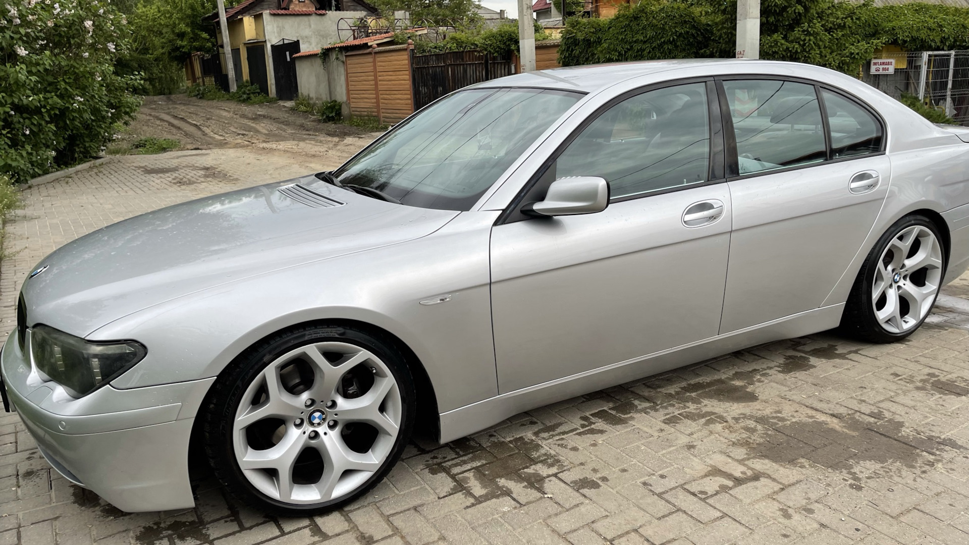 BMW 7 series (E65/E66) 3.0 бензиновый 2003 | Самая громкая на DRIVE2