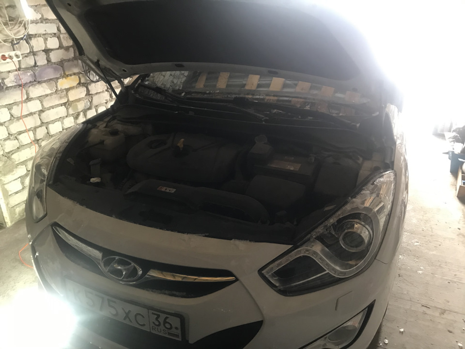 Замена масла и фильтров — Hyundai i40, 2 л, 2014 года | плановое ТО ...