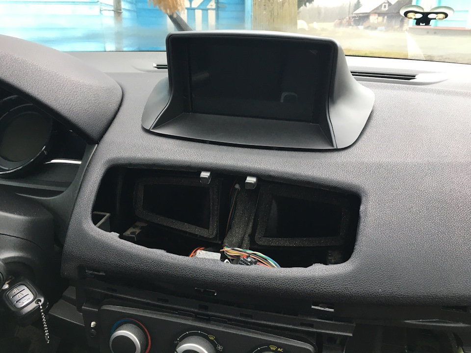 В процессе установки — Renault Fluence